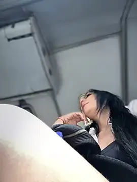 Stripchat Free Porn Cam of __IRIS__