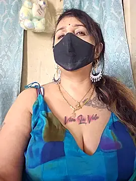 cute-tanvi from stripchat