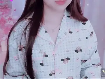 Stripchat Free Porn Cam of Hen-1m52