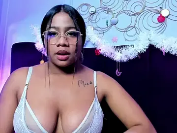 Stripchat Watch Live Sex Cams of Sofi_Fox_