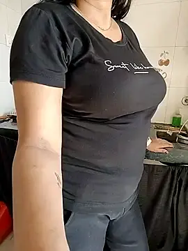 Stripchat Free Porn Cam of kaamuk_shweta