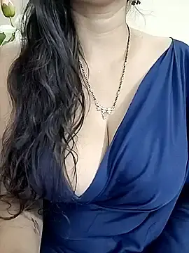 Stripchat Adult Webcam of kaamuk_shweta