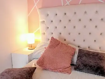 Antonella_Diiaz from stripchat