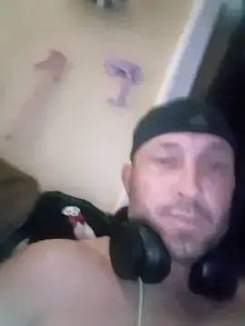 Stripchat Free Porn Cam of Brucejuce6669