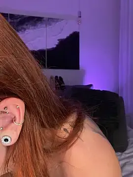 Stripchat Free Porn Cam of Laurahorney_xo