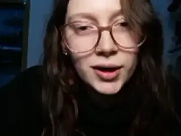 Stripchat Free Live Porn of YoungLisaa18