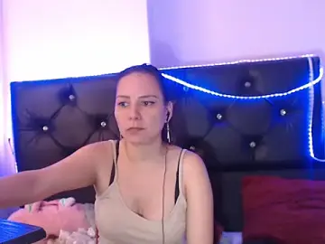 camila_delarosa from stripchat