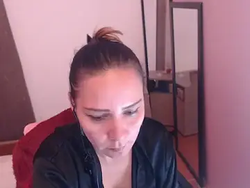 camila_delarosa from stripchat