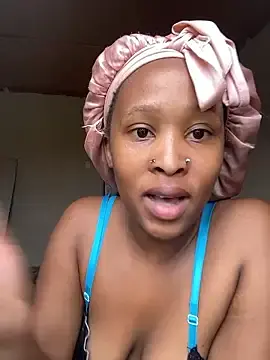 daddysgirly20 from stripchat