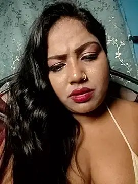 hornypriya696 from stripchat