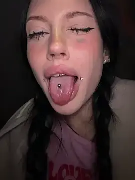 Stripchat Free Live Porn of Melissa_crazy