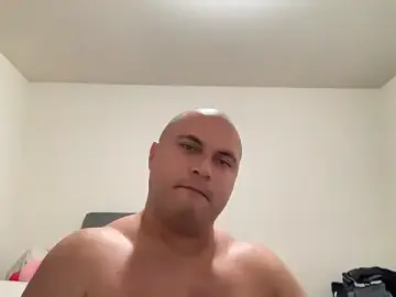 Stripchat Live Porn of SluggishChase99