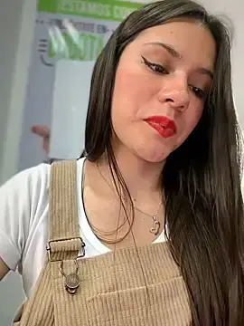 Stripchat Sex Chat of CHARLOTTE__05