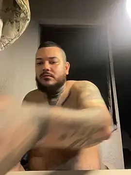 Stripchat Sex Cam of El_Titan1998