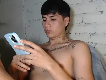 Stripchat Sex Cam of Lukas_strong