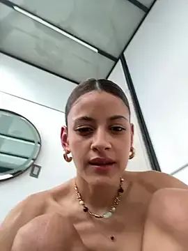 Stripchat Sex Cam of alana15