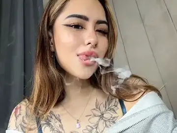 Stripchat Free Porn Cam of baby__kim