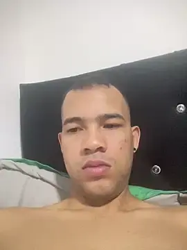 Stripchat Adult Webcams of SweeXioji