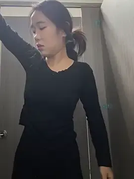 Stripchat Live Sex Cam of luluya1314