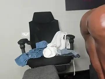 Stripchat Sex Chat of naughty_bigass