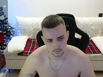 Stripchat Free Live Porn of Larstar01