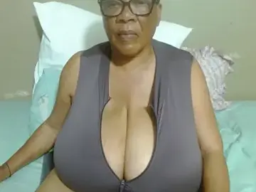 Stripchat Sex Cam of DairyQueen2