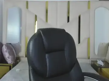 Stripchat Watch Live Sex Cams of IsabellRodriguez18