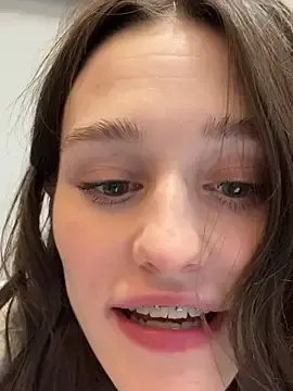 Stripchat Live Sex Cam of Mia_Mia_M