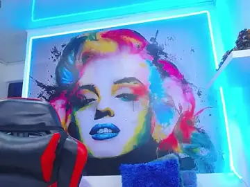 Stripchat Best live sex cam show of cristal_horny19