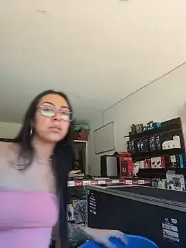 Stripchat Live Sex Cam of _alabina_