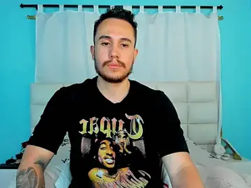 Stripchat Sex Cam of juan__jimenez