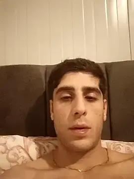 Stripchat Watch Live Sex Cams of arenn1997