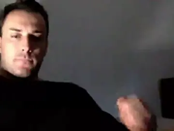 Stripchat Live Sex Cam of mainnrd