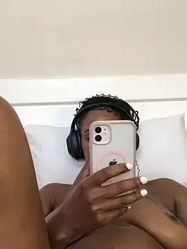 Stripchat Sex Cam of LuciousLips96