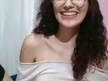 Stripchat Adult Webcam of helenastiippp