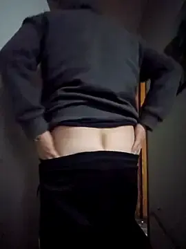 Stripchat Adult Webcam of hqhqhqhqqh@xh