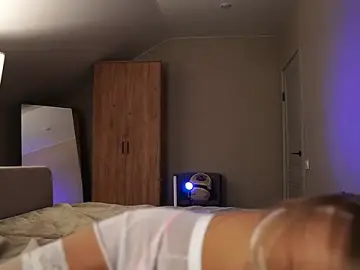 VikkiLustfull from stripchat