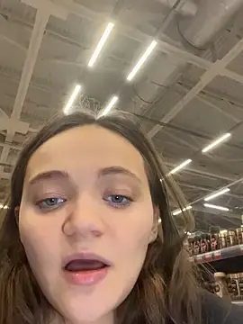 TheYourL from stripchat