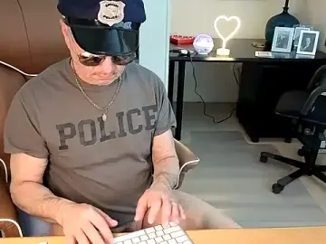 hotdadbod from stripchat