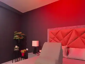 mia_milff from stripchat