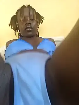 Stripchat Free Porn Cam of Juicylittle_slute