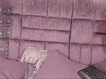 Stripchat Free Porn Cam of miaa_quinn