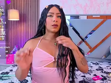 EimmyRiich from stripchat