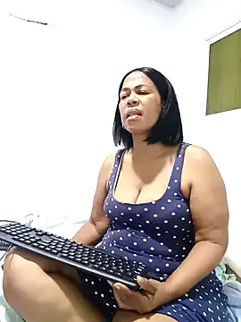 IIv0ryN0IIReX-XX from stripchat