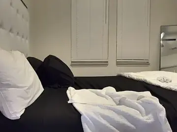 Stripchat Live Porn of RosieCheeks_