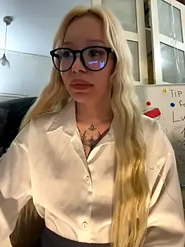 Stripchat Best Webcam of babydolll