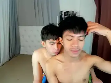 Stripchat Sex Cam of davincihugecock