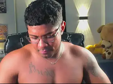 Stripchat Adult Video Chat of LEONHDZ