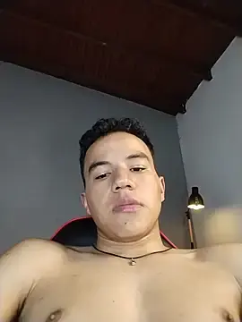 Stripchat Live Sex of lucas_wellx