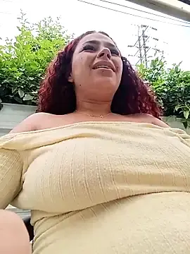 Stripchat Sex Cam of Mommy-Hot